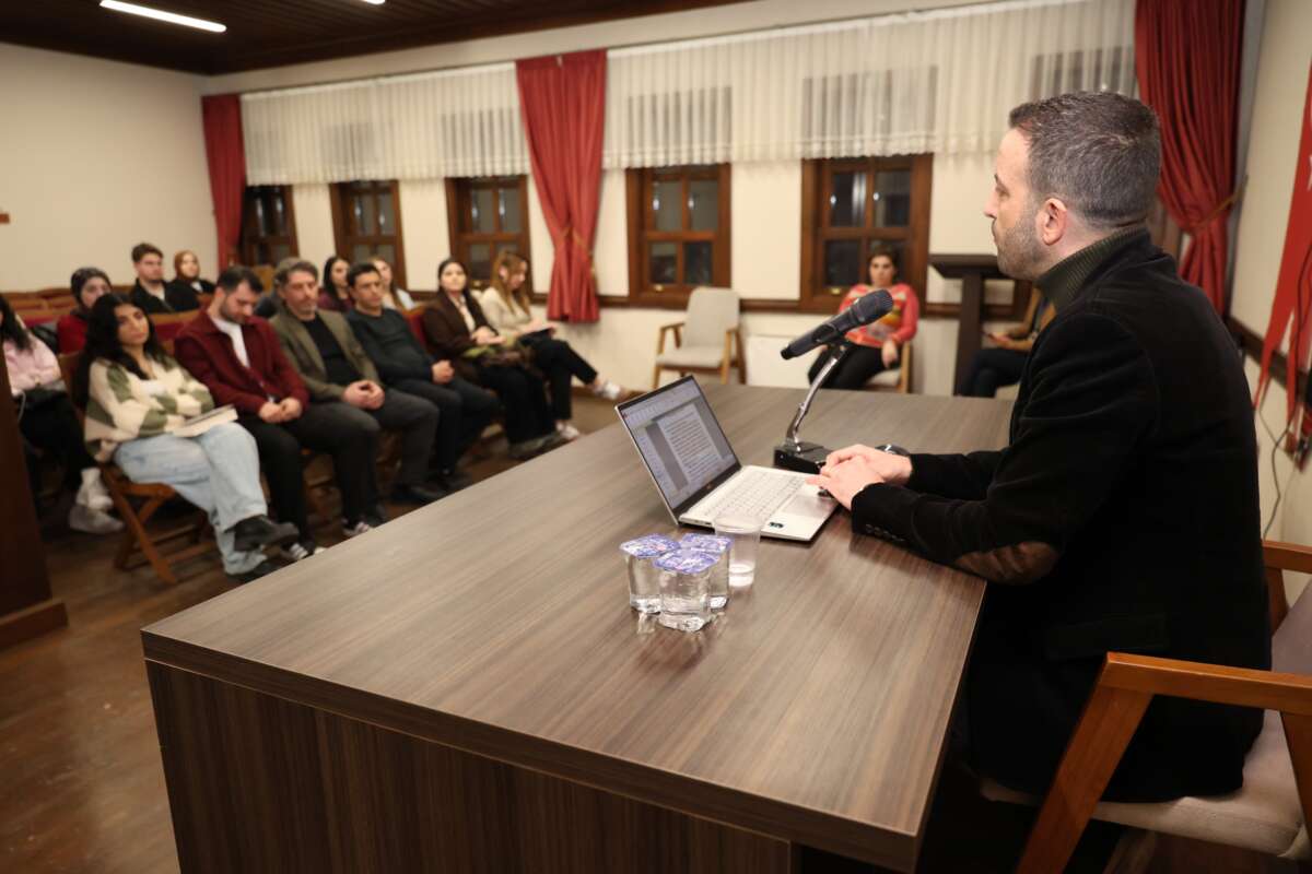 Edebiyat tutkunları Osmangazi’de yeniden bir araya geldi!
