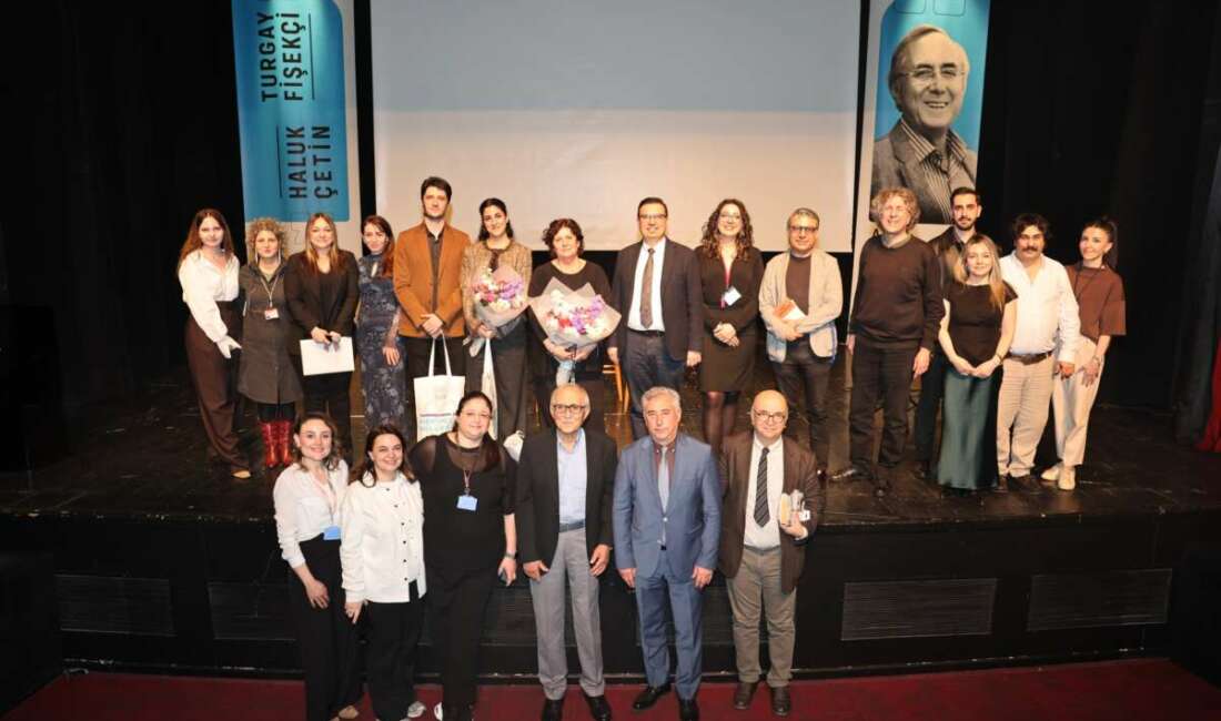 Bursa Nilüfer’de şiir ve müzikle iç içe bir gece! Nilüfer Belediyesi tarafından düzenlenen