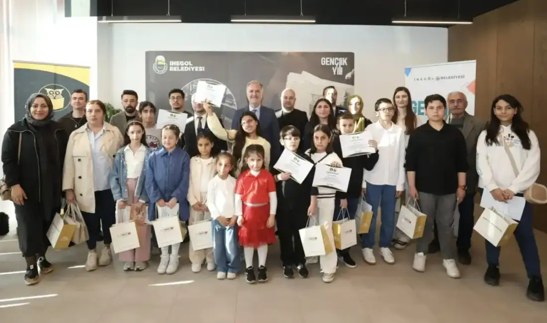 İnegöl Belediyesi’nin örnek projesinde ödüller dağıtıldı! İnegöl Belediyesi, Kütüphaneler Haftası kapsamında