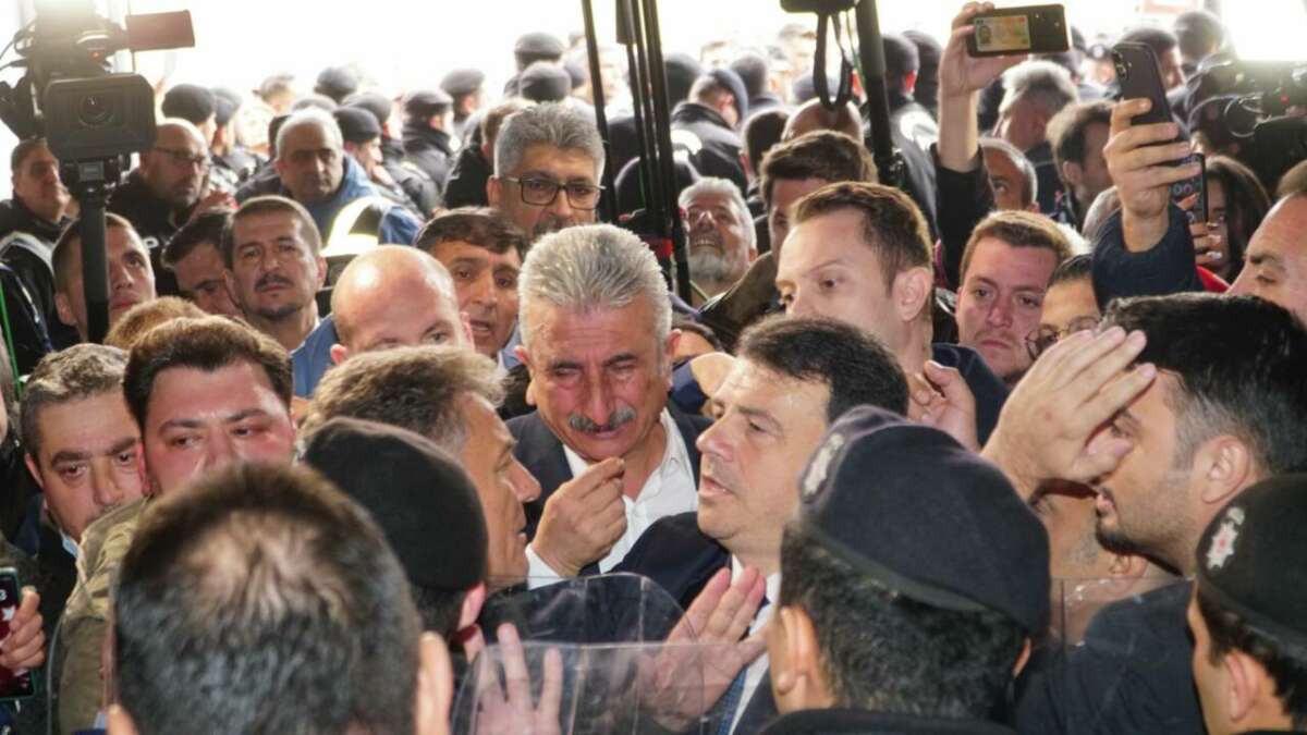 CHP Bursa İl Başkanı Yeşiltaş; ‘Yüzümüze biber gazı sıktılar’