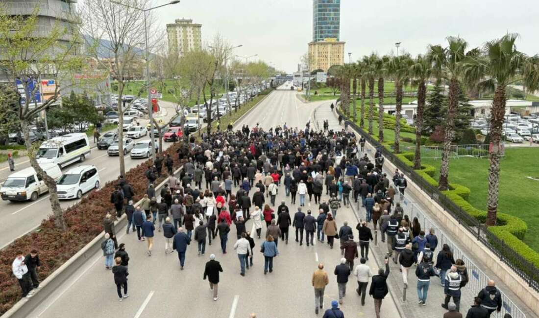 CHP Bursa örgütü Ankara yolunu kapattı! Bursa Büyükşehir Belediyesi başkan