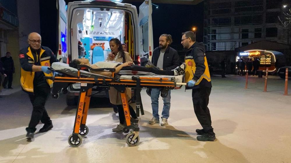 Bursa’da iki genç kızın kavgasında kan aktı! Bursa’nın İnegöl ilçesinde