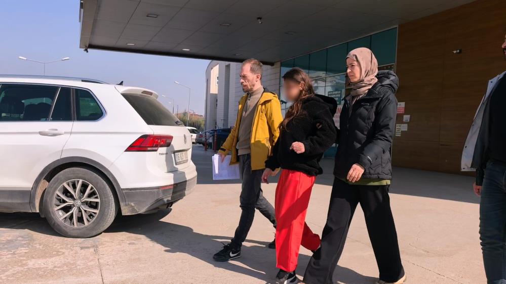 Bursa’da genç kızlar birbirine girdi! Bursa'nın İnegöl ilçesinde iki