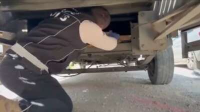 Bursa’da narkotik polisi, bir çekicinin