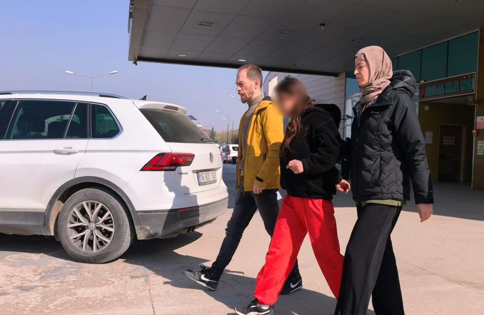 Bursa’da genç kızların bıçaklı kavgasında karar çıktı! Bursa'nın İnegöl ilçesinde iki