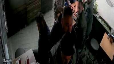  Bursa'da boğazına yemek kaçan