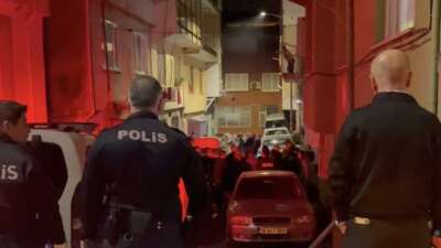  Bursa'da gece saatlerinde komşular