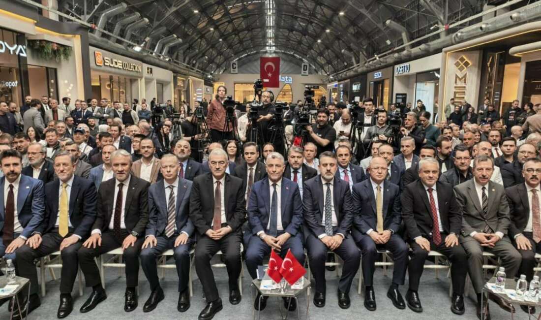İnegöl’de mobilya şöleni 54’üncü kez başladı İnegöl’de mobilya şöleni 54’üncü kez başladı