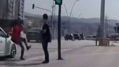 Bursa'nın Nilüfer ilçesinde yayalara kırmızı