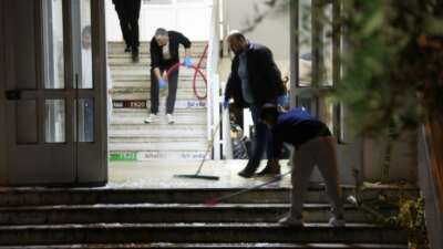 Saldırının yaşandığı okulda izler siliniyor