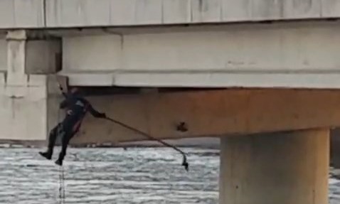 Bursa'nın Karacabey ilçesinde, köprü