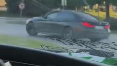 Bursa'da trafiğe açık yolda