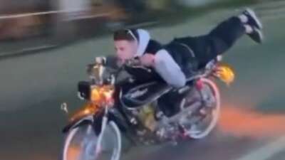  Bursa'da motosiklet sürücüsünün trafikte