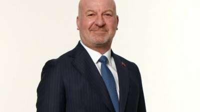 Karacabey Belediye Başkanı Fatih Karabatı,