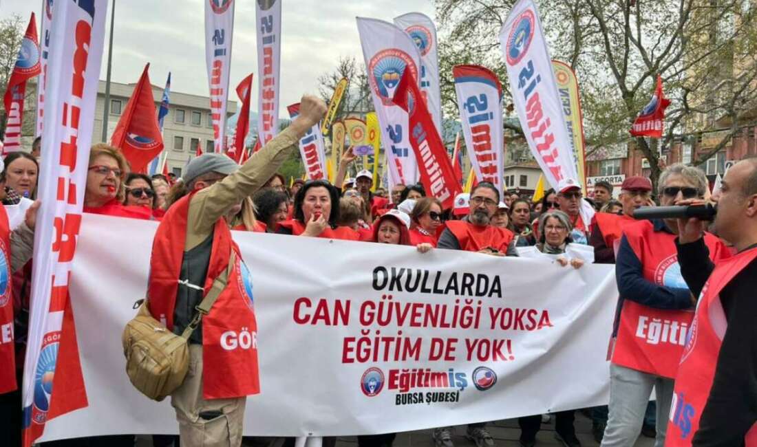 Bursa’da eğitimciler iş bıraktı “Sabrımız tükendi” diyerek güvenli