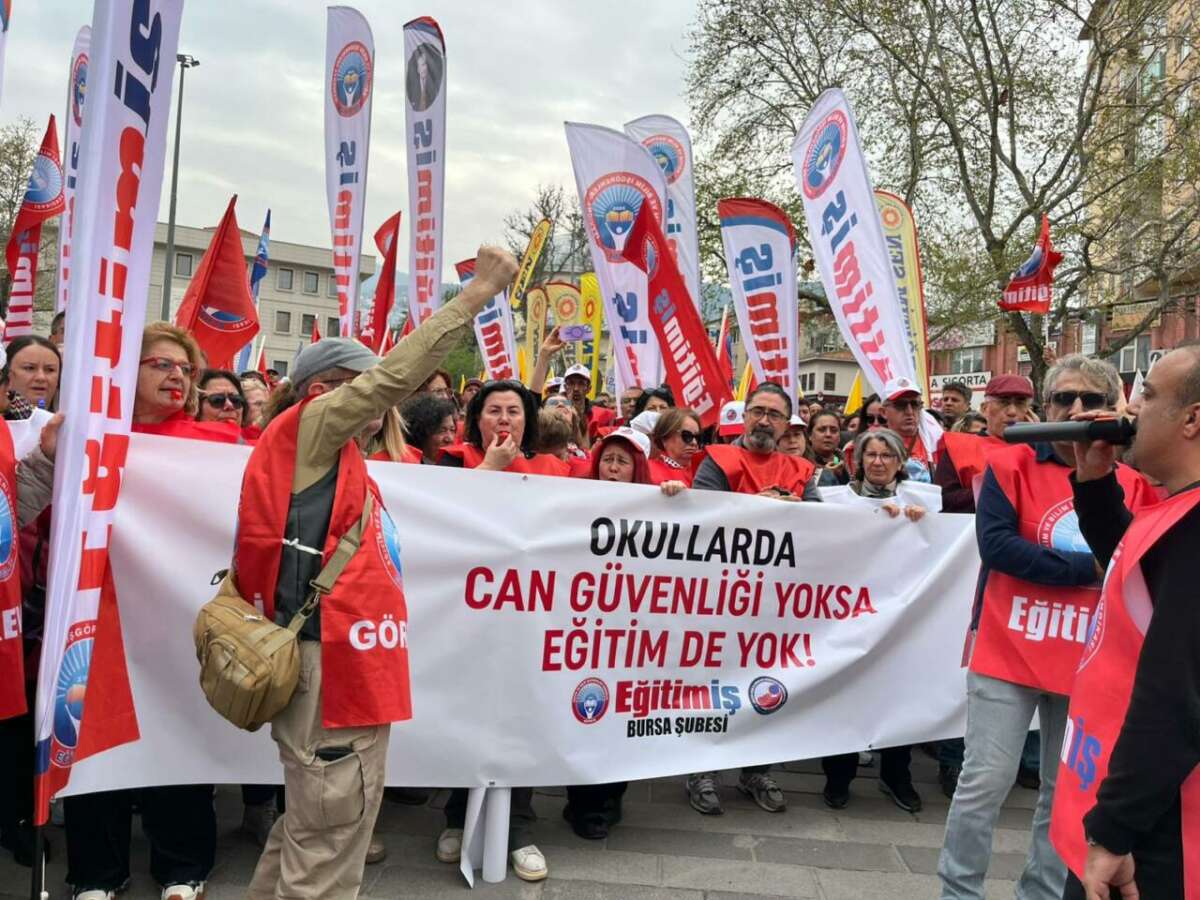 Bursa’da eğitimciler iş bıraktı