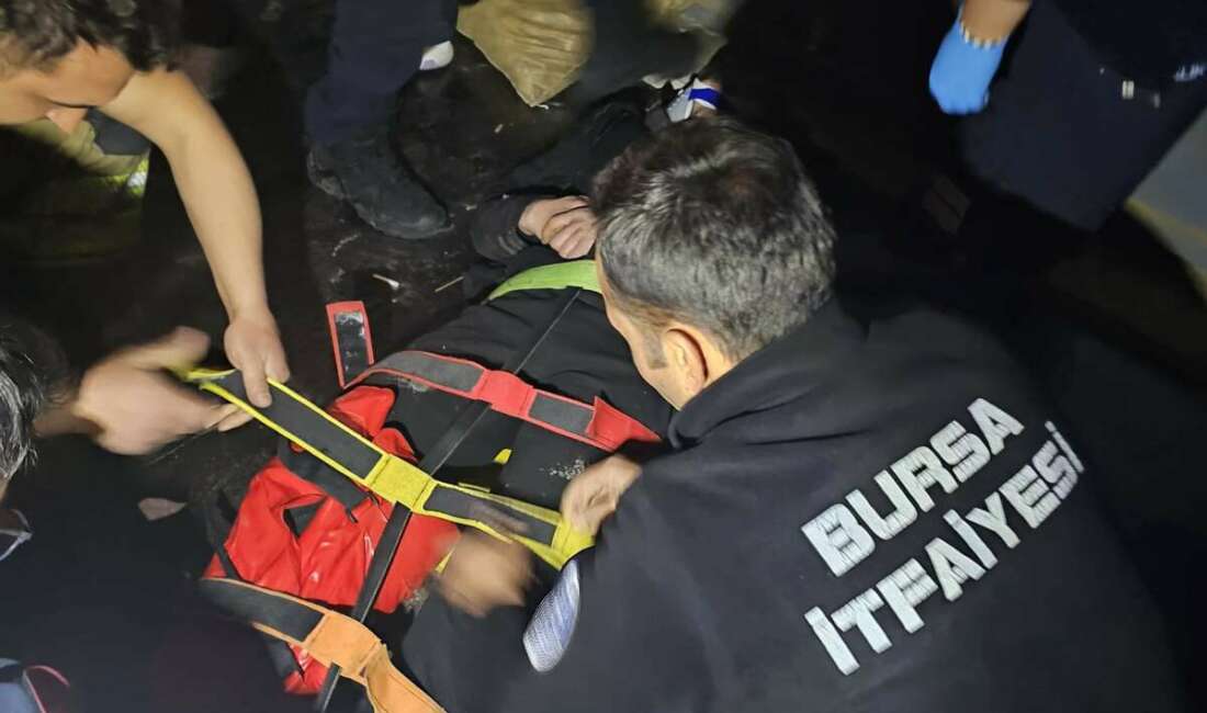 Bursa’da fabrikada korkunç kaza: 17 yaşındaki genç ağır yaralandı Bursa’nın İnegöl ilçesinde bulunan