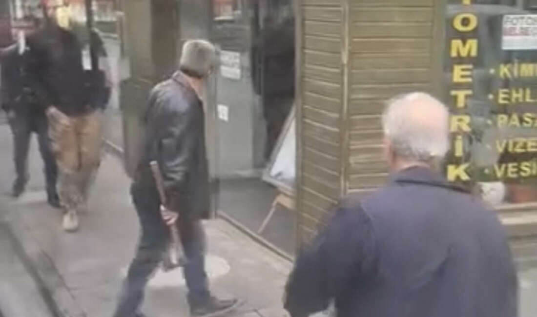 Bursa'da otobüs ile kamyonet