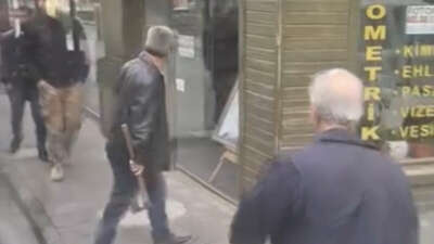 Bursa'da otobüs ile kamyonet sürücüsü