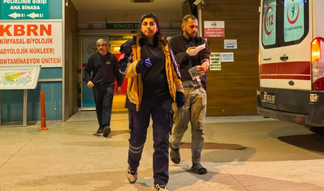 Elini yem karma makinesine kaptırdı: Genç yaralandı İnegöl ilçesinde bir çiftlikte