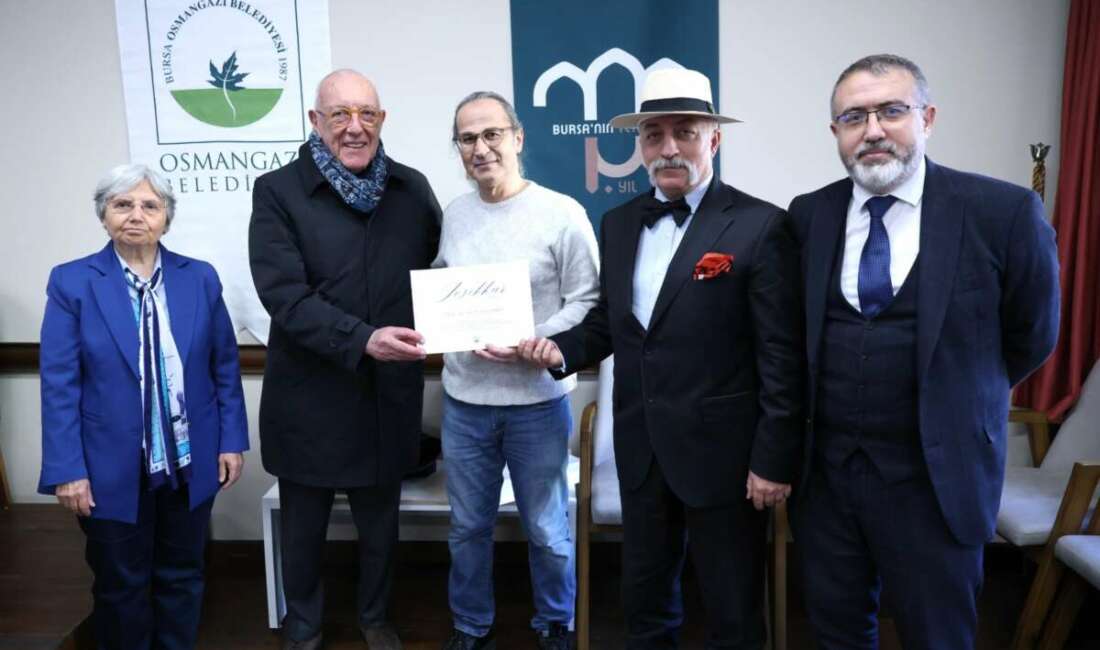 Bursa Osmangazi’de düşünce dünyasına ışık tuttular! Osmangazi Belediyesi’nin geleneksel hale
