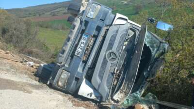 İnegöl’de kontrolden çıkan beton mikseri