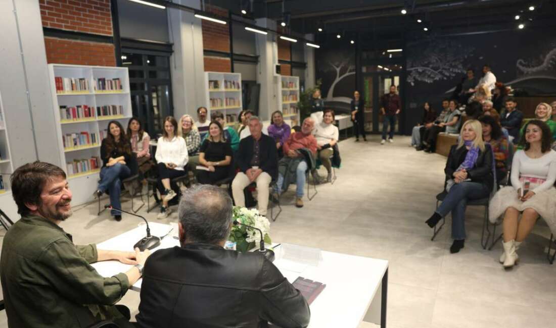 Edebiyatın gücü Bursa Nilüfer’de konuşuldu! Nilüfer Belediyesi’nin düzenlediği Koza