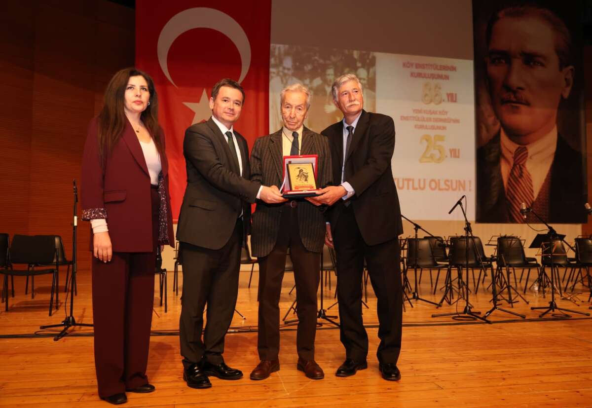 Köy Enstitüleri’nin 86. yılında aydınlanma ödülü sahibini buldu