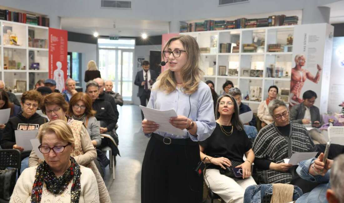 Bursa Nilüfer’de uzmanlar “yoksullaşarak yaşlanma” tehlikesine dikkat çekti! Nilüfer Belediyesi tarafından düzenlenen “Türkiye'de