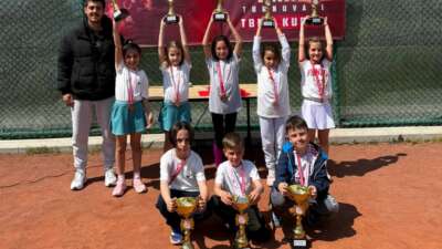 Osmangazi Belediyespor Tenis Takımı sporcuları,