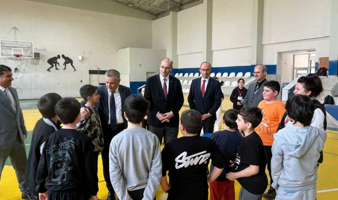 Gürhan Çokgezer, ilçedeki eğitim