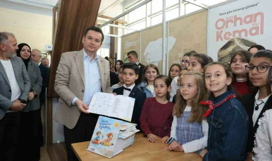Başkan Erkan Aydın çocuk yazarlarla buluştu, önemli mesajlar verdi Bursa 23. Kitap Fuarı’nı