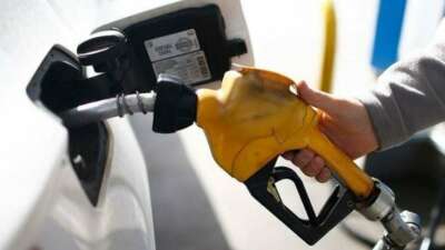 Motorinin litre fiyatına yarından itibaren