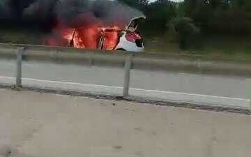 Bursa’da seyir halindeki bir otomobilde