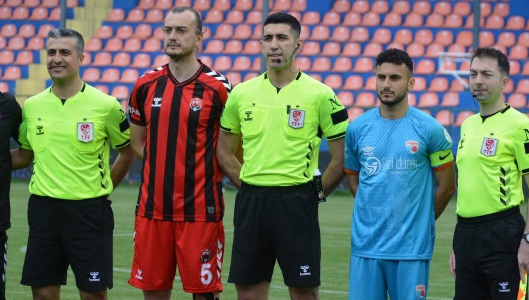 Bursaspor’un şampiyonluk maçında o isim düdük çalacak! Bursaspor’un pazar günü oynayacağı