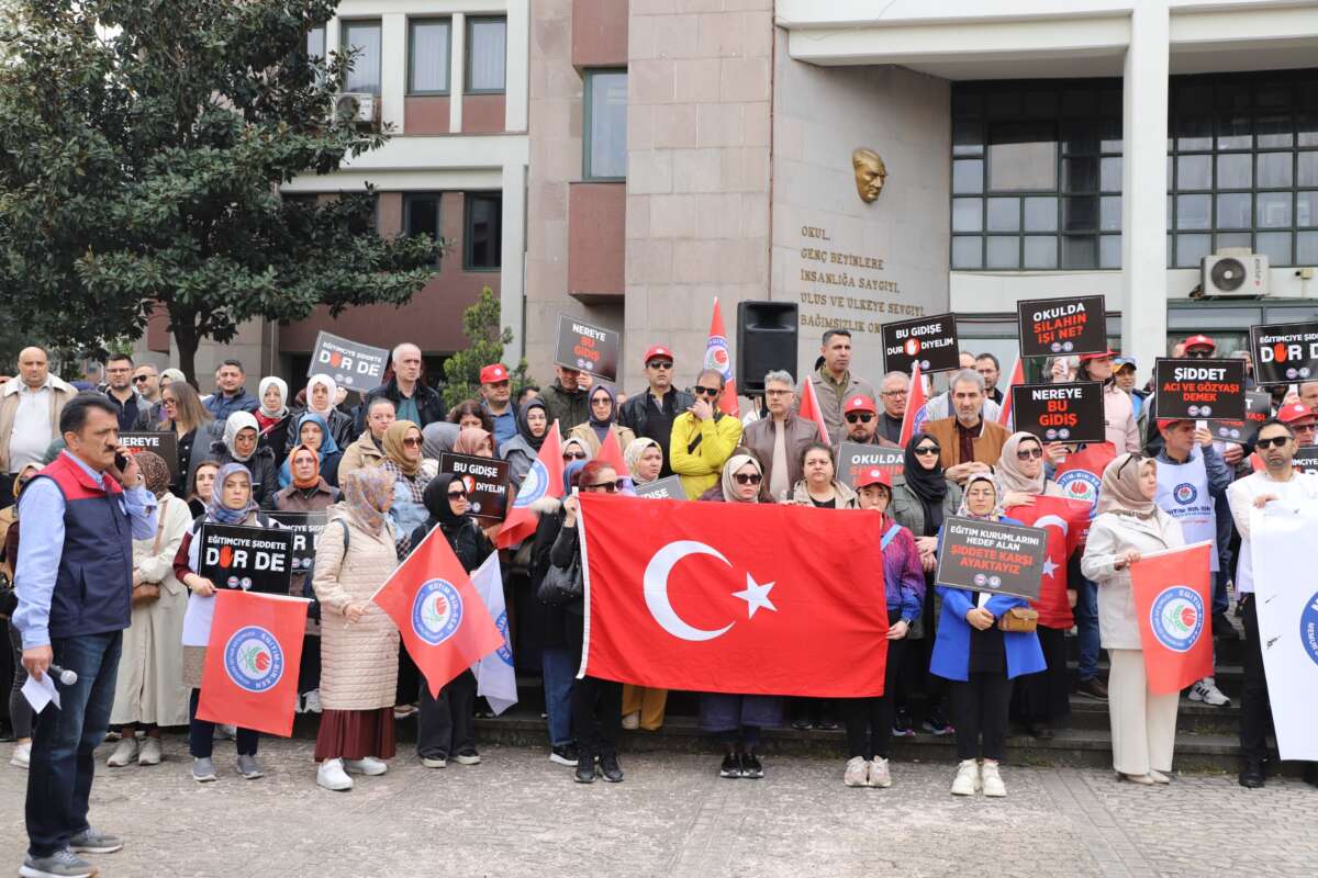 Bursa’dan saldırıya tepki; Okullarda şiddet istemiyoruz