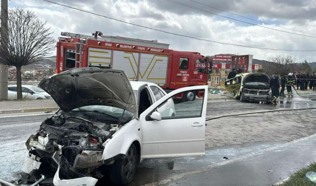 Sivasspor’a şok haber: 4’ü futbolcu 6 kişi yaralandı Sivas’ta taksi ile otomobilin