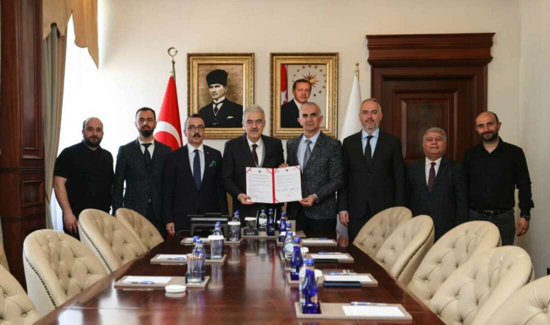 Bursa İnegöl’e bir sağlık yatırımı daha! Bursa Valiliği’nde, İnegöl’ün Mahmudiye