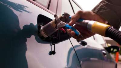 Akaryakıt fiyatlarında art arda gelen