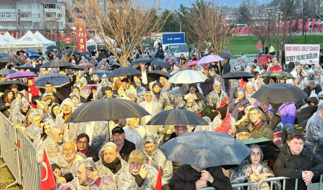 Bursalılar hem Bozbey’e sahip çıktı hem de sürece tepki gösterdi!