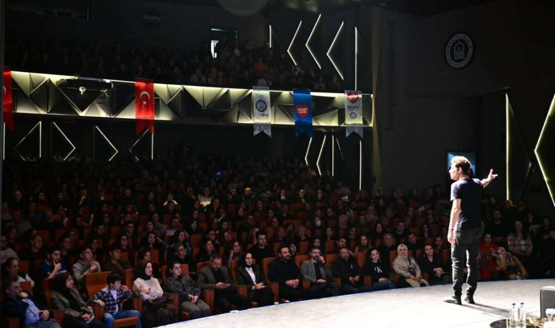 Bursa Yıldırım’da kahkaha dolu akşam! Yıldırım’ı kültür, sanat alanında