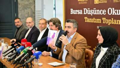 Şehirleri, binaları fiziksel olarak yenilemenin