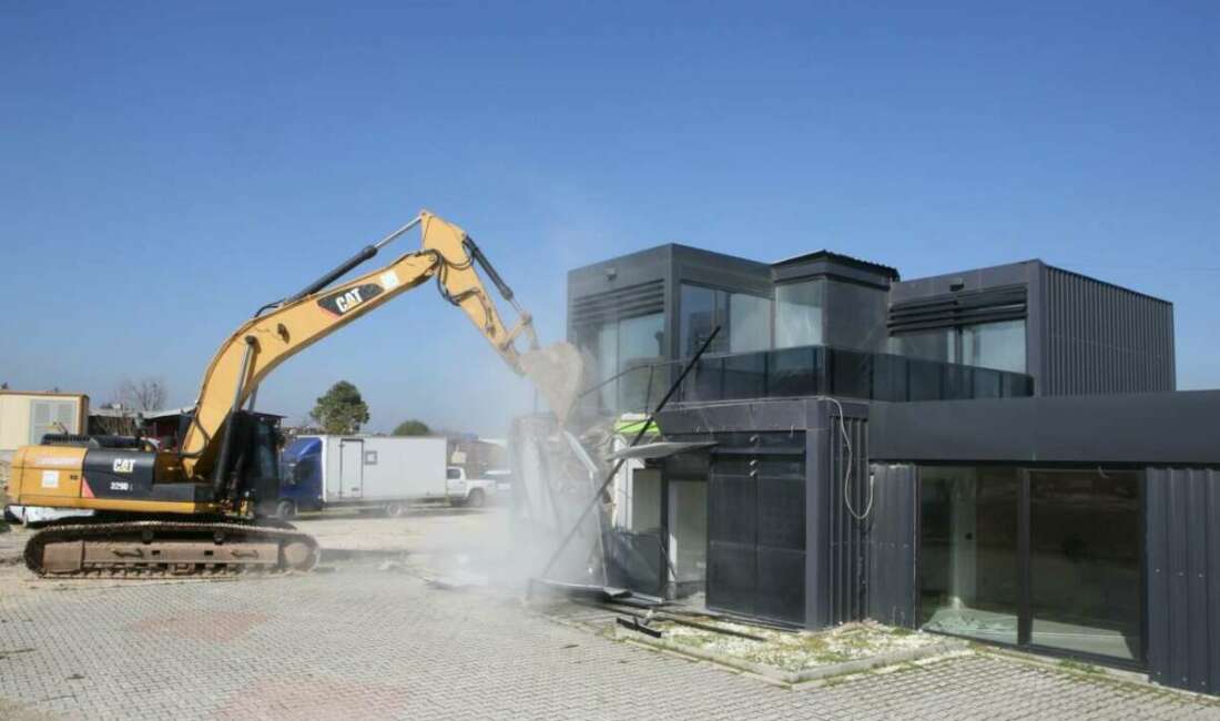 Bursa Nilüfer’de kaçak yapıya geçit yok! Nilüfer Belediyesi yıkım ekipleri,