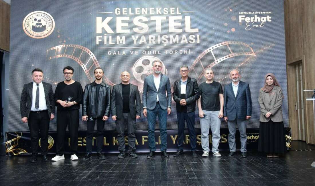 Kestel’de sanatseverler bu final gecesinde buluştu! Kestel Belediyesi tarafından “Toplumsal