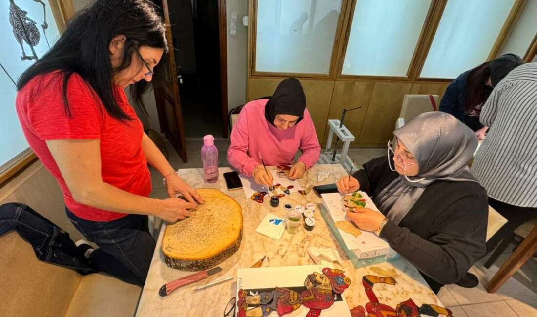 Karagöz ve Hacivat sanatı Bursa’da geleceğe taşınıyor UNESCO ‘Somut Olmayan Kültürel