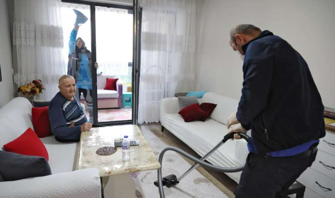 Bursa’da yaşlı, engelli ve yatağa bağımlı vatandaşların evleri temizlendi! Bursa Büyükşehir Belediyesi, Ramazan
