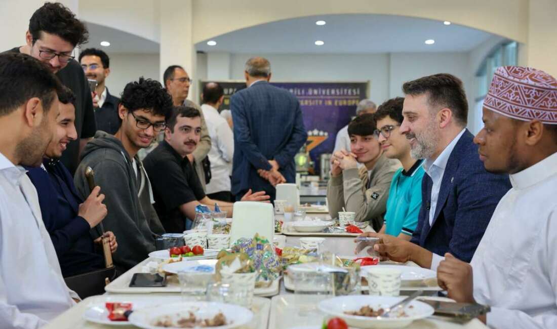Şahin Biba, bayram günü birlik, beraberlik ve paylaşma ruhuna ortak oldu! Bursa Büyükşehir Belediyesi Başkan Vekili