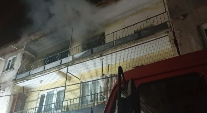 Bursa'da 3 katlı binada