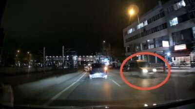 Bursa'da ters şeride giren hafif