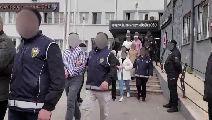 Bursa’da kendilerini doktor olarak